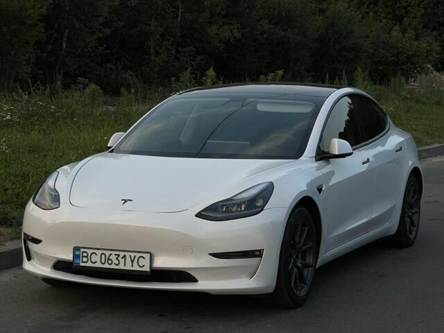 Білий Тесла Модель 3, об'ємом двигуна 0 л та пробігом 110 тис. км за 17000 $, фото 2 на Automoto.ua