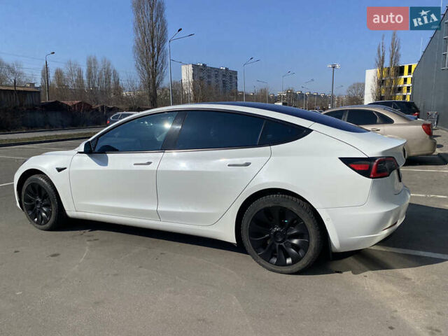 Белый Тесла Модель 3, объемом двигателя 0 л и пробегом 160 тыс. км за 18900 $, фото 6 на Automoto.ua
