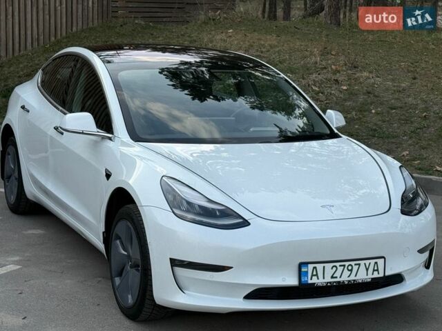 Белый Тесла Модель 3, объемом двигателя 0 л и пробегом 186 тыс. км за 13900 $, фото 1 на Automoto.ua