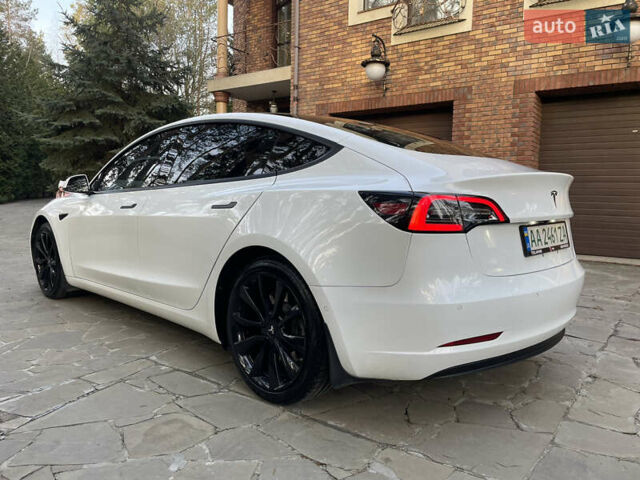 Белый Тесла Модель 3, объемом двигателя 0 л и пробегом 105 тыс. км за 17999 $, фото 6 на Automoto.ua