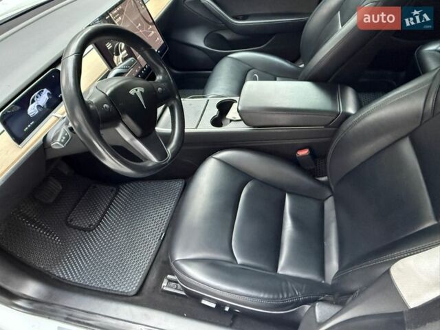 Білий Тесла Модель 3, об'ємом двигуна 0 л та пробігом 185 тис. км за 15000 $, фото 24 на Automoto.ua