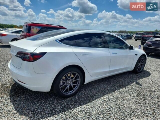 Белый Тесла Модель 3, объемом двигателя 0 л и пробегом 104 тыс. км за 3000 $, фото 3 на Automoto.ua