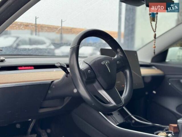 Білий Тесла Модель 3, об'ємом двигуна 0 л та пробігом 140 тис. км за 16000 $, фото 10 на Automoto.ua