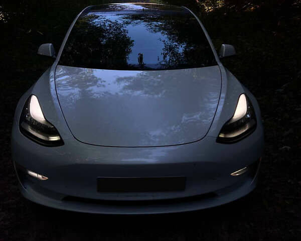 Белый Тесла Модель 3, объемом двигателя 0 л и пробегом 155 тыс. км за 20000 $, фото 12 на Automoto.ua