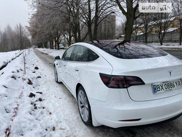 Білий Тесла Модель 3, об'ємом двигуна 0 л та пробігом 108 тис. км за 17500 $, фото 18 на Automoto.ua