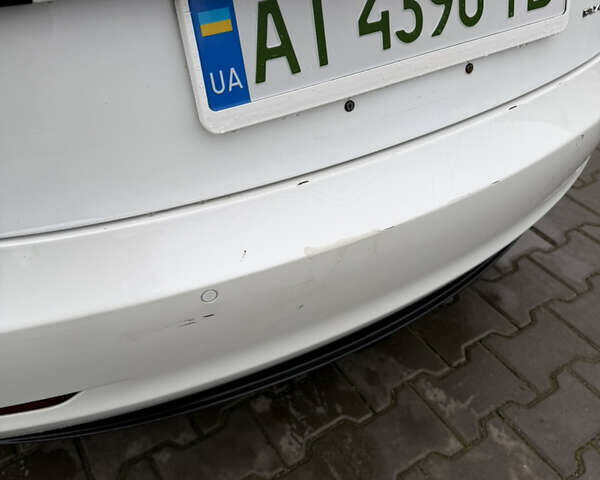 Білий Тесла Модель 3, об'ємом двигуна 0 л та пробігом 144 тис. км за 15500 $, фото 11 на Automoto.ua