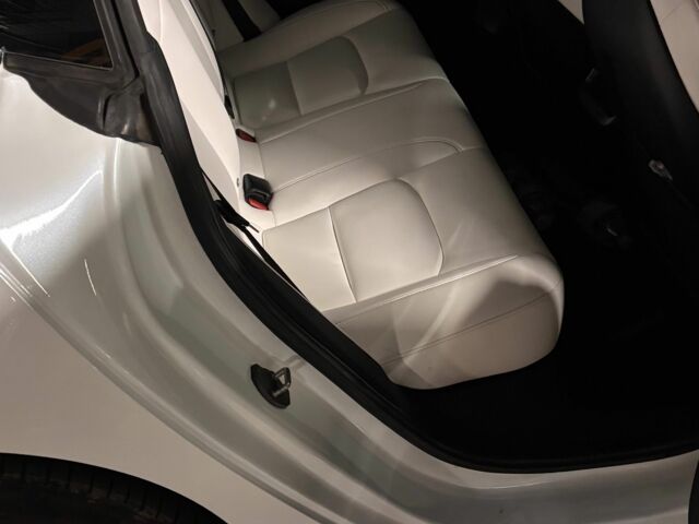 Білий Тесла Модель 3, об'ємом двигуна 0 л та пробігом 73 тис. км за 18000 $, фото 6 на Automoto.ua