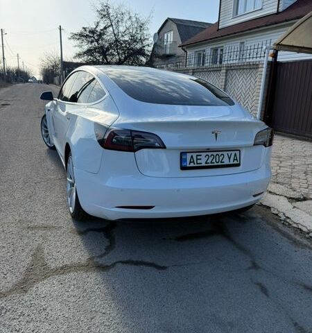 Белый Тесла Модель 3, объемом двигателя 0 л и пробегом 94 тыс. км за 15400 $, фото 2 на Automoto.ua