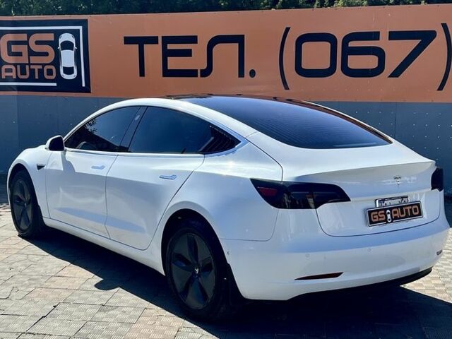 Белый Тесла Модель 3, объемом двигателя 0 л и пробегом 95 тыс. км за 17497 $, фото 7 на Automoto.ua