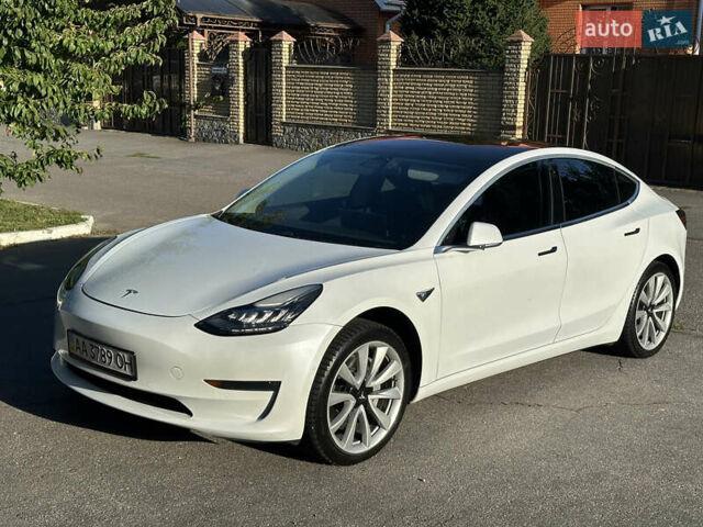 Білий Тесла Модель 3, об'ємом двигуна 0 л та пробігом 94 тис. км за 16800 $, фото 6 на Automoto.ua