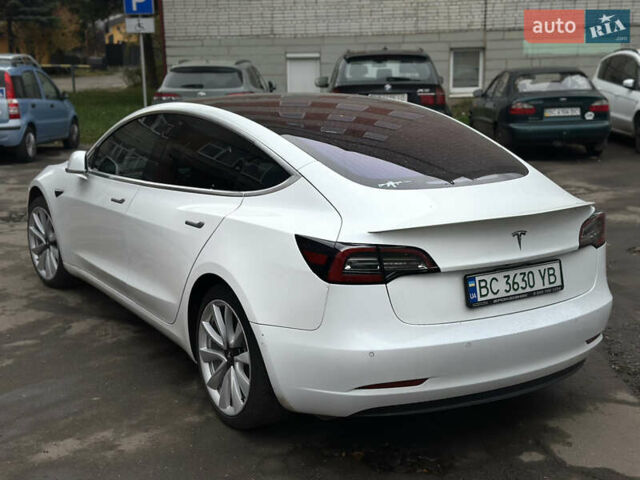 Тесла Модель 3 2018 у Львові на Automoto.ua Білий Тесла Модель 3, об'ємом двигуна 0 л та пробігом 173 тис. км за 15300 $, фото 5 на Automoto.ua