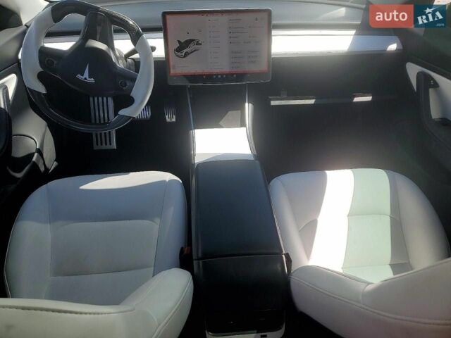 Белый Тесла Модель 3, объемом двигателя 0 л и пробегом 123 тыс. км за 6500 $, фото 7 на Automoto.ua
