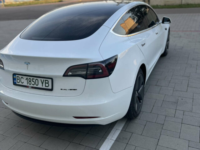 Белый Тесла Модель 3, объемом двигателя 0 л и пробегом 133 тыс. км за 17500 $, фото 3 на Automoto.ua