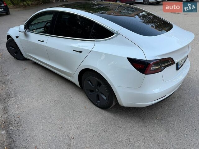 Білий Тесла Модель 3, об'ємом двигуна 0 л та пробігом 98 тис. км за 17400 $, фото 2 на Automoto.ua