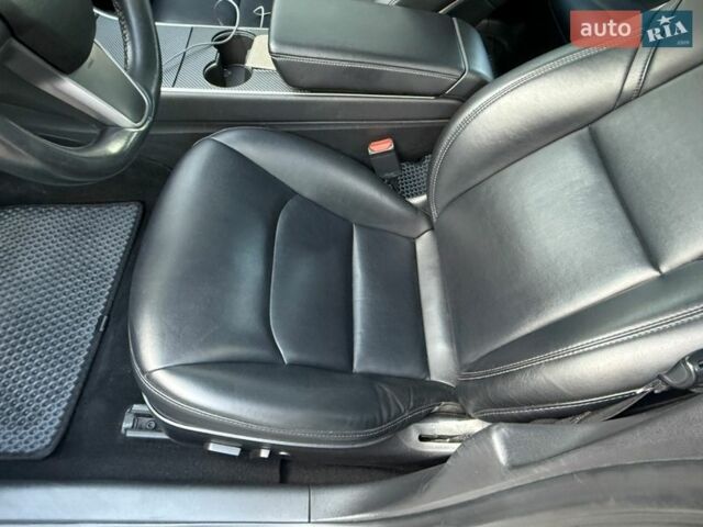 Белый Тесла Модель 3, объемом двигателя 0 л и пробегом 186 тыс. км за 13900 $, фото 34 на Automoto.ua