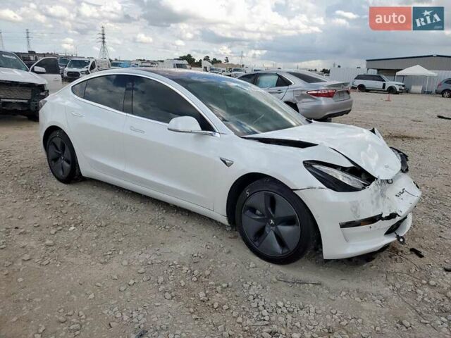 Білий Тесла Модель 3, об'ємом двигуна 0 л та пробігом 105 тис. км за 3000 $, фото 3 на Automoto.ua