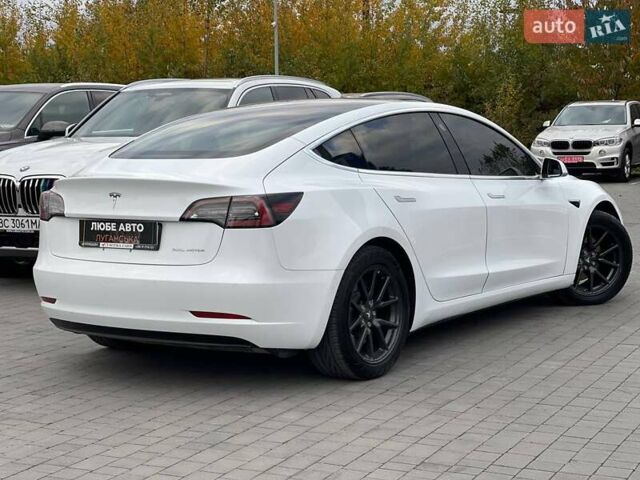 Белый Тесла Модель 3, объемом двигателя 0 л и пробегом 151 тыс. км за 17300 $, фото 5 на Automoto.ua