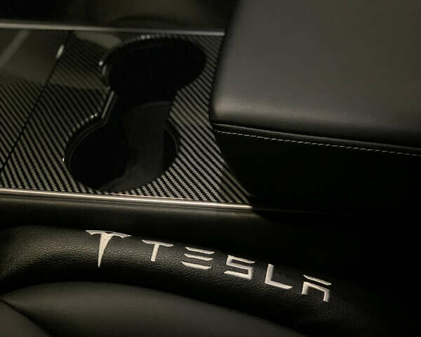 Белый Тесла Модель 3, объемом двигателя 0 л и пробегом 152 тыс. км за 25000 $, фото 10 на Automoto.ua