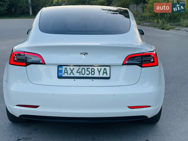 Белый Тесла Модель 3, объемом двигателя 0 л и пробегом 107 тыс. км за 17450 $, фото 3 на Automoto.ua