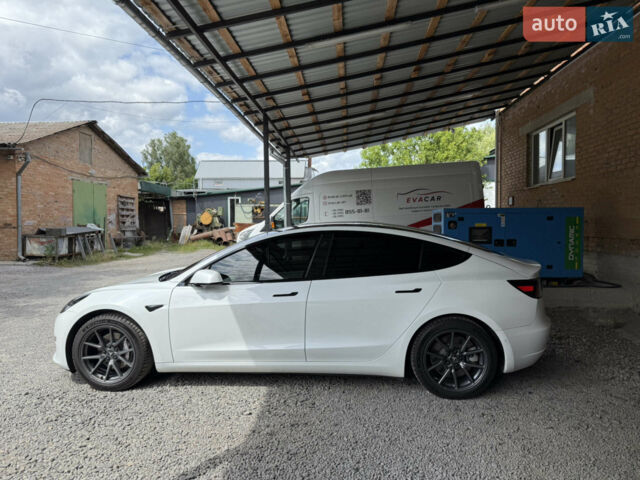 Белый Тесла Модель 3, объемом двигателя 0 л и пробегом 85 тыс. км за 18500 $, фото 1 на Automoto.ua