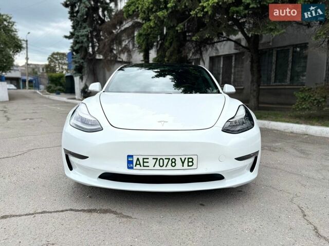 Белый Тесла Модель 3, объемом двигателя 0 л и пробегом 238 тыс. км за 13650 $, фото 12 на Automoto.ua