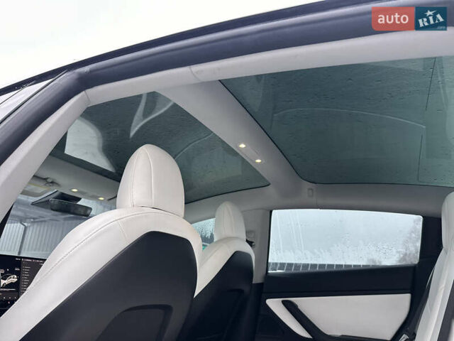 Білий Тесла Модель 3, об'ємом двигуна 0 л та пробігом 118 тис. км за 14999 $, фото 84 на Automoto.ua