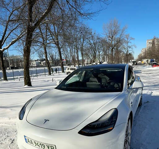 Білий Тесла Модель 3, об'ємом двигуна 0 л та пробігом 94 тис. км за 18300 $, фото 5 на Automoto.ua