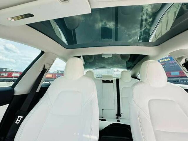 Белый Тесла Модель 3, объемом двигателя 0 л и пробегом 76 тыс. км за 12400 $, фото 9 на Automoto.ua