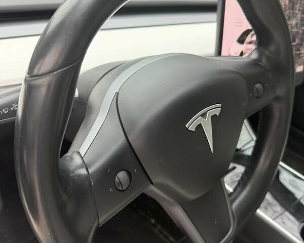 Білий Тесла Модель 3, об'ємом двигуна 0 л та пробігом 144 тис. км за 15500 $, фото 16 на Automoto.ua