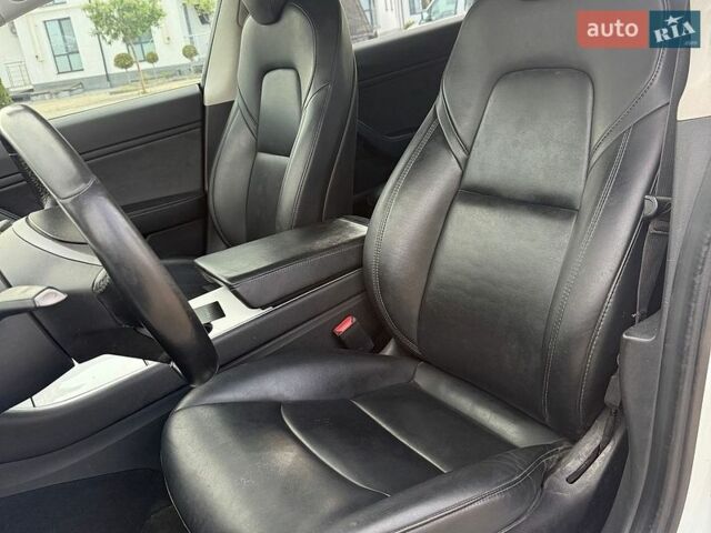 Белый Тесла Модель 3, объемом двигателя 0 л и пробегом 230 тыс. км за 12900 $, фото 20 на Automoto.ua