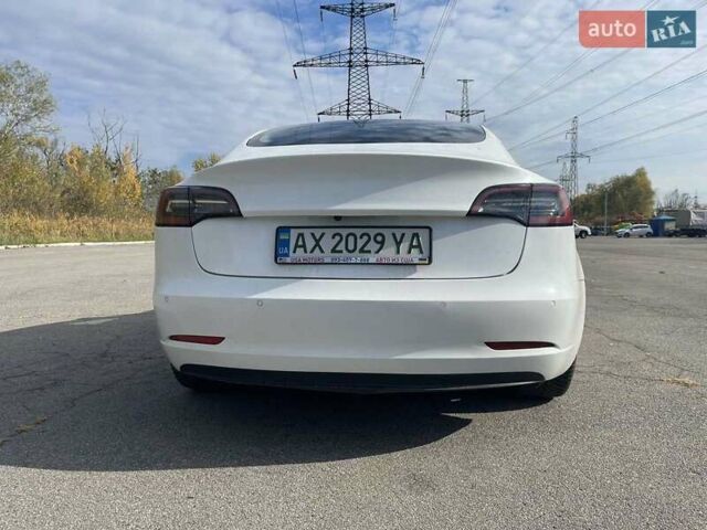 Белый Тесла Модель 3, объемом двигателя 0 л и пробегом 128 тыс. км за 16999 $, фото 12 на Automoto.ua