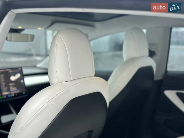 Білий Тесла Модель 3, об'ємом двигуна 0 л та пробігом 118 тис. км за 14999 $, фото 83 на Automoto.ua