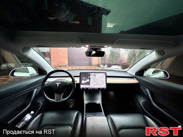 Белый Тесла Модель 3, объемом двигателя 0.3 л и пробегом 149 тыс. км за 16900 $, фото 22 на Automoto.ua