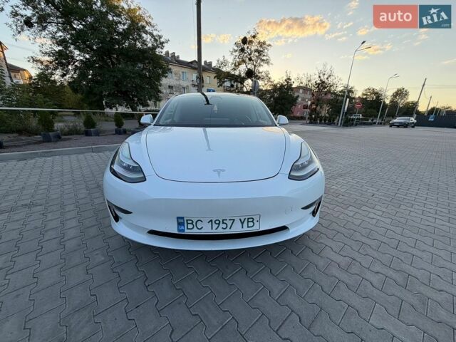 Белый Тесла Модель 3, объемом двигателя 0 л и пробегом 240 тыс. км за 18000 $, фото 29 на Automoto.ua