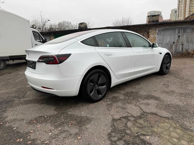 Білий Тесла Модель 3, об'ємом двигуна 0 л та пробігом 93 тис. км за 15800 $, фото 12 на Automoto.ua