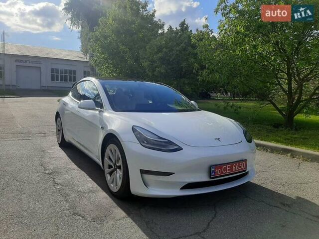 Белый Тесла Модель 3, объемом двигателя 0 л и пробегом 40 тыс. км за 21500 $, фото 8 на Automoto.ua
