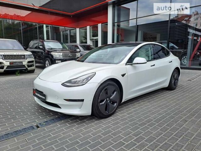 Белый Тесла Модель 3, объемом двигателя 0 л и пробегом 75 тыс. км за 16900 $, фото 7 на Automoto.ua