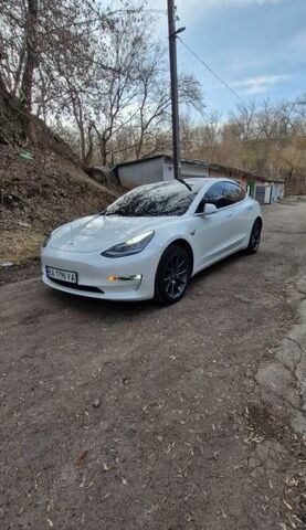 Білий Тесла Модель 3, об'ємом двигуна 0 л та пробігом 160 тис. км за 17000 $, фото 12 на Automoto.ua