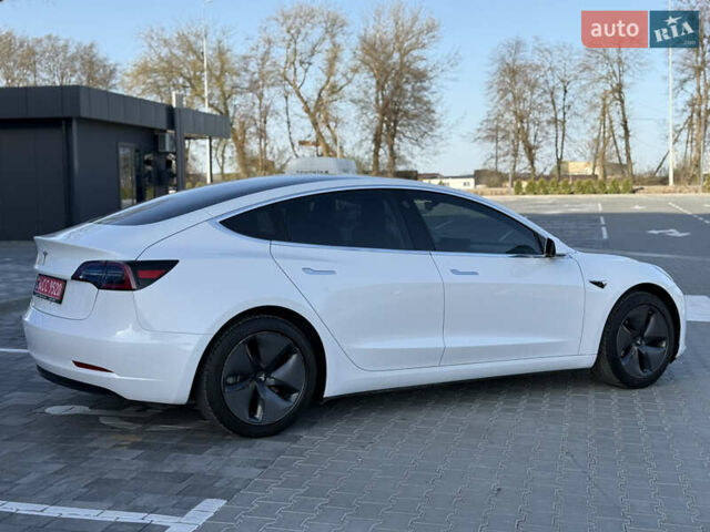 Белый Тесла Модель 3, объемом двигателя 0 л и пробегом 90 тыс. км за 17600 $, фото 9 на Automoto.ua