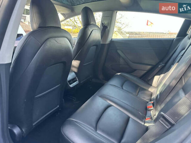Белый Тесла Модель 3, объемом двигателя 0 л и пробегом 81 тыс. км за 15500 $, фото 10 на Automoto.ua