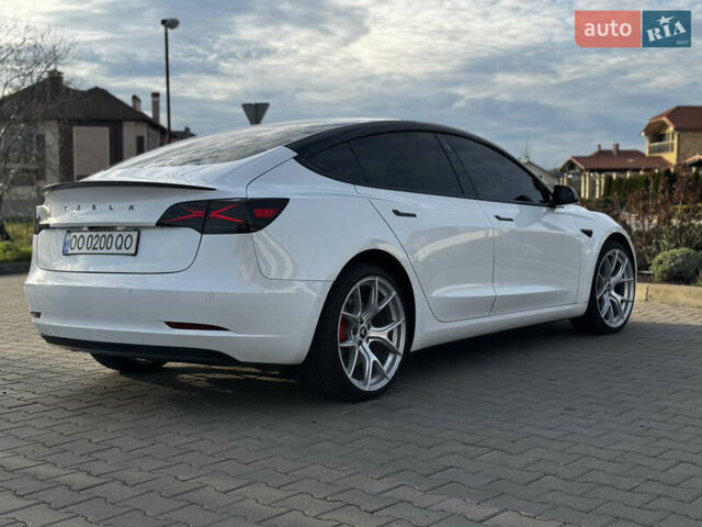 Белый Тесла Модель 3, объемом двигателя 0 л и пробегом 170 тыс. км за 16300 $, фото 1 на Automoto.ua