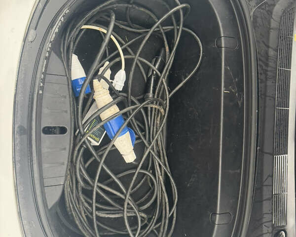 Білий Тесла Модель 3, об'ємом двигуна 0 л та пробігом 185 тис. км за 15200 $, фото 10 на Automoto.ua