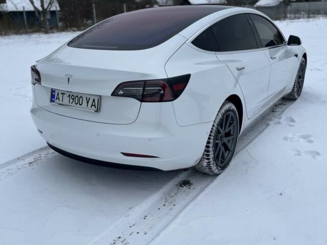Білий Тесла Модель 3, об'ємом двигуна 0 л та пробігом 108 тис. км за 23000 $, фото 4 на Automoto.ua