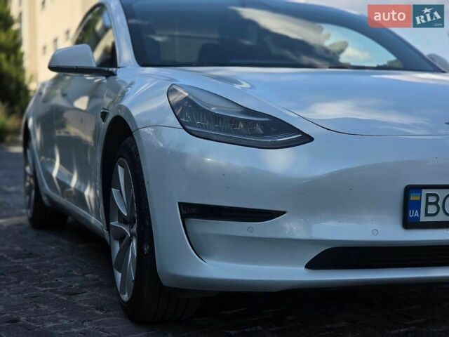 Белый Тесла Модель 3, объемом двигателя 0 л и пробегом 145 тыс. км за 16600 $, фото 43 на Automoto.ua