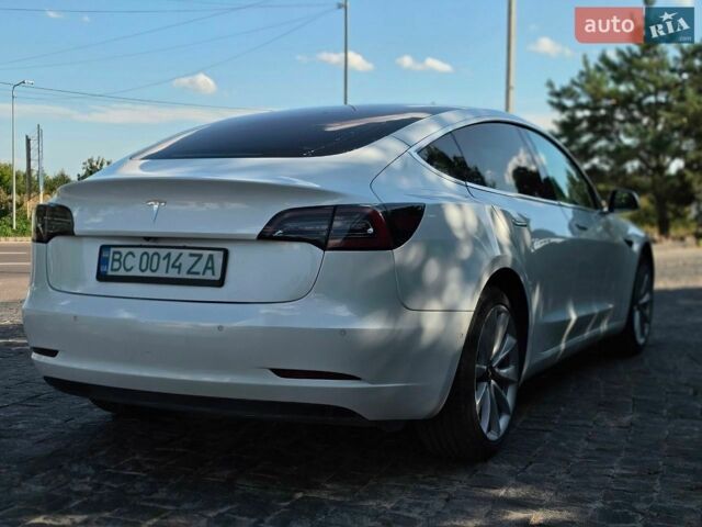 Белый Тесла Модель 3, объемом двигателя 0 л и пробегом 145 тыс. км за 16600 $, фото 13 на Automoto.ua
