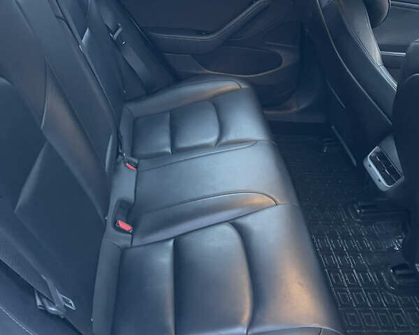 Білий Тесла Модель 3, об'ємом двигуна 0 л та пробігом 212 тис. км за 14250 $, фото 13 на Automoto.ua