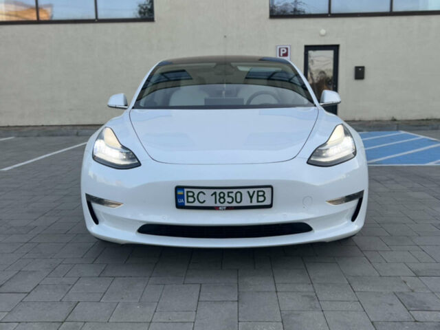 Белый Тесла Модель 3, объемом двигателя 0 л и пробегом 133 тыс. км за 17500 $, фото 2 на Automoto.ua