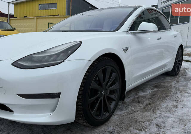Білий Тесла Модель 3, об'ємом двигуна 0 л та пробігом 100 тис. км за 16500 $, фото 4 на Automoto.ua