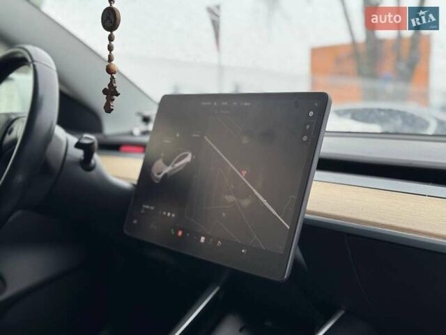 Білий Тесла Модель 3, об'ємом двигуна 0 л та пробігом 140 тис. км за 16000 $, фото 14 на Automoto.ua