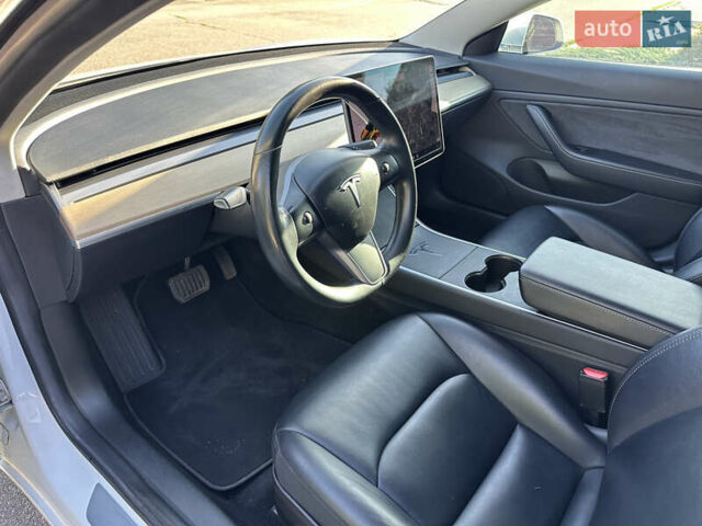 Білий Тесла Модель 3, об'ємом двигуна 0 л та пробігом 94 тис. км за 16800 $, фото 20 на Automoto.ua